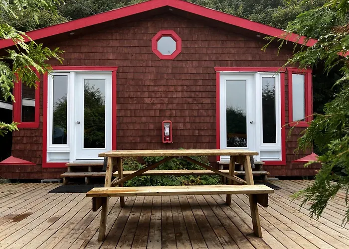 Auberge Festive Sea Shack